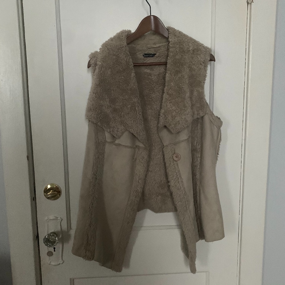 Plus size Dolce Cabo Faux Fur Vest